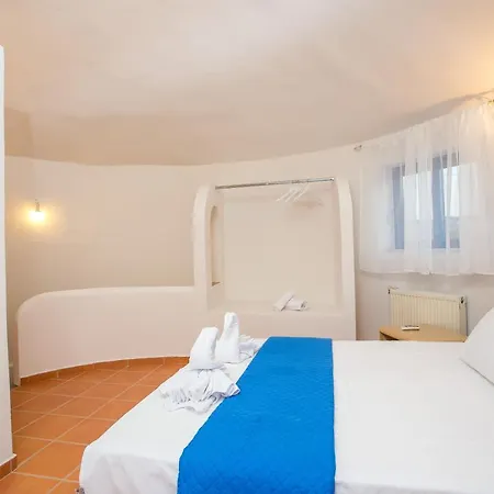 Christina Dream Village Aparthotel 3*