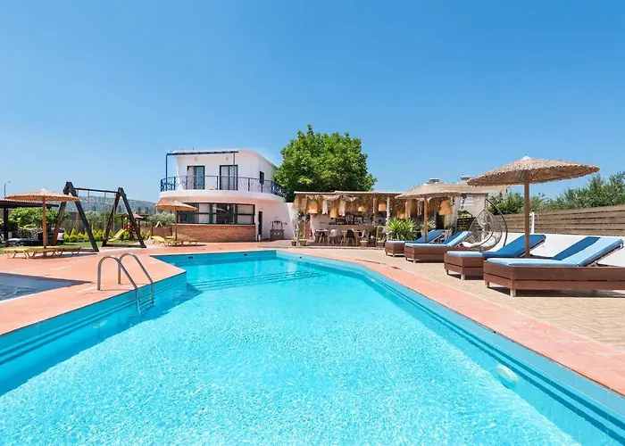 Aparthotel Christina Dream Village 4*